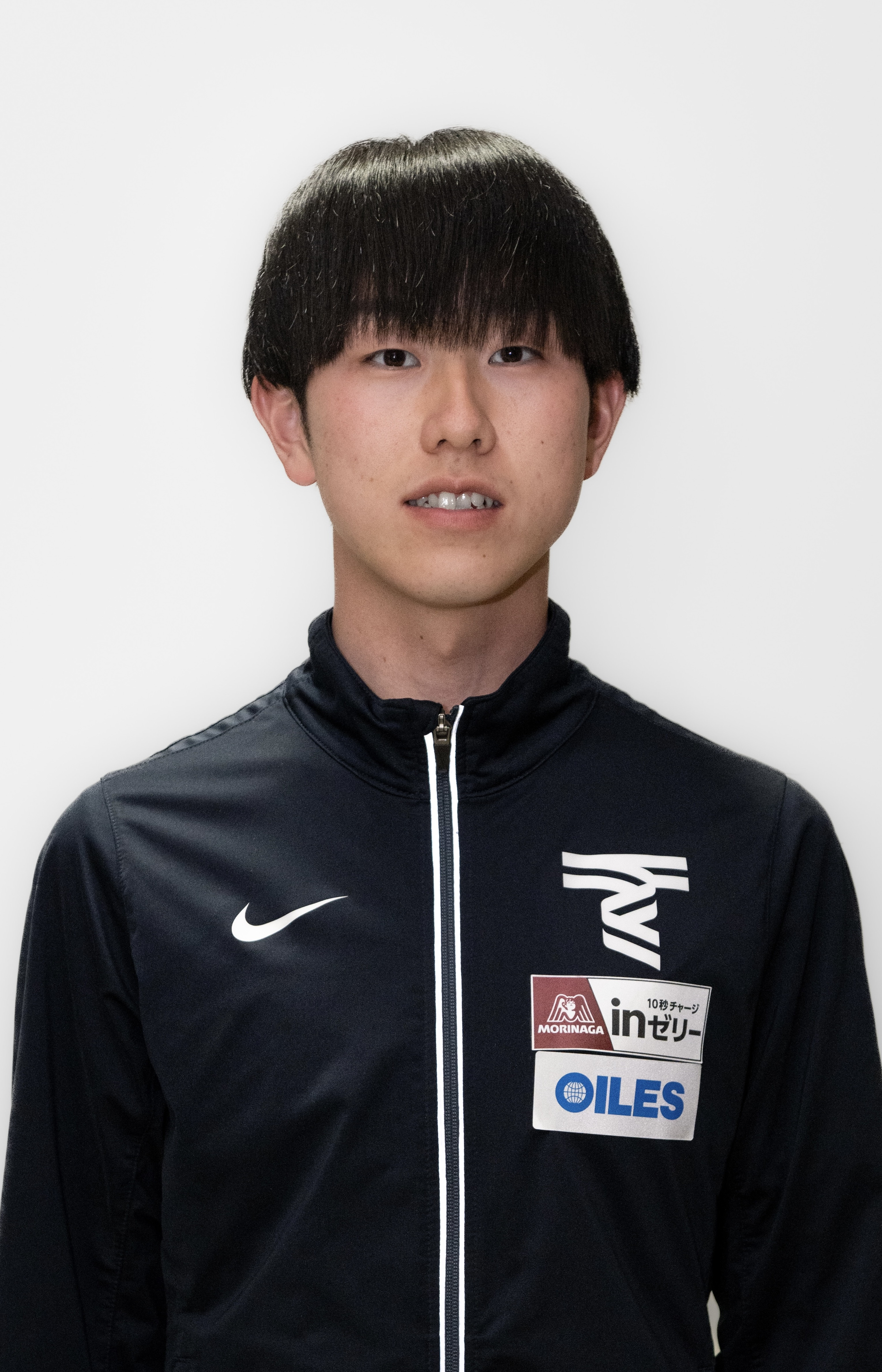 岡田 陽色